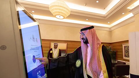 "عبدالله بن بندر" يدشّن مشروع خط مساندة المرأة 199022