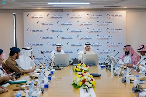 "عبدالعزيز بن سلمان" و"الربيعة" يتفقّدان الخطط التشغيلية لإمدادات الطاقة في المشاعر