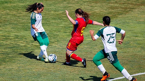 جانب من لقاء أخضر السيدات مع منتخب أندورا