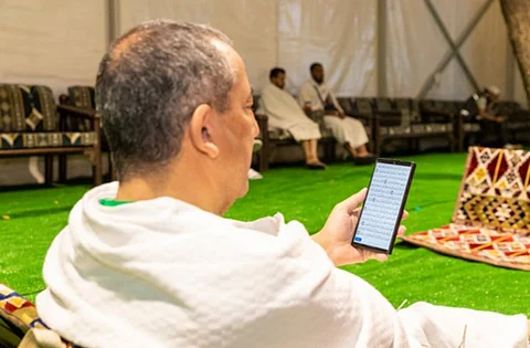 أجواء روحانية ورعاية فائقة.. 4951 حاجًّا وحاجة "ضيوف برنامج الملك يستقرون بعرفات"