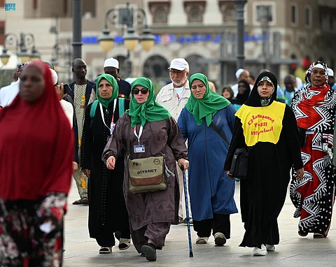 حتى المغادرة.. خدمات بالجملة لقاصدات المسجد النبوي تواكب موسم الحج