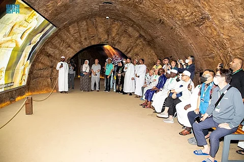 ضيوف خادم الحرمين يزورون معرض الوحي في مكة المكرمة