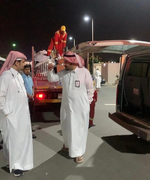 شاهد.. ضبط 5 أطنان من البضائع ومستلزمات الحج مُخزنة بدورات مياه ميقات السيل بالطائف