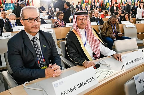 نائب وزير الموارد البشرية عبدالله أبوثنين خلال قمة "عالم العمل" بجنيف
