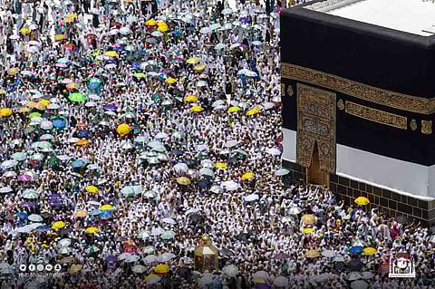 فيديو.. المتعجلون من حجاج البيت الحرام يؤدون طواف الوداع