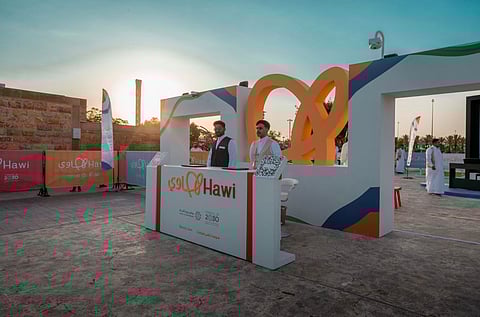 معرض "هواة القصيم" يفتح أبوابه للجمهور في بريدة وعنيزة