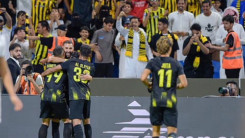 فرحة لاعبي الاتحاد بالفوز على الصفاقسي التونسي