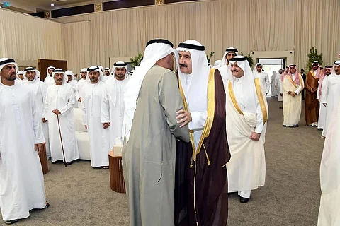 منصور بن متعب ينقل تعازي القيادة لرئيس الإمارات في وفاة سعيد بن زايد