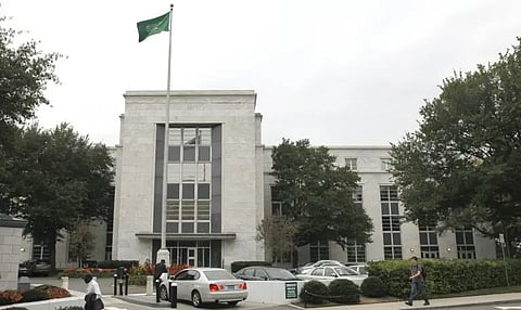 محاولات انتحال باسم سفارة المملكة في واشنطن.. وتحذير رسمي للمواطنين