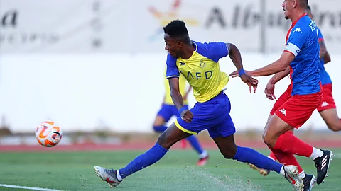 جانب من اللقاء الودي بين النصر وألفيركا البرتغالي