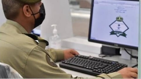 "الجوازات" تعلن جاهزيتها لاستقبال ضيوف الرحمن لموسم عمرة 1445هـ