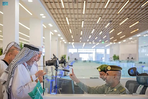 منفذ جديدة عرعر الحدودي يواصل توديع الحجاج العراقيين