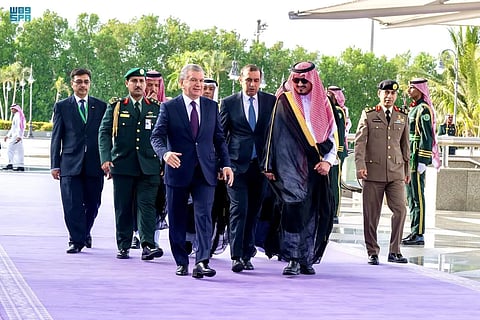 رئيس أوزبكستان يصل إلى جدة