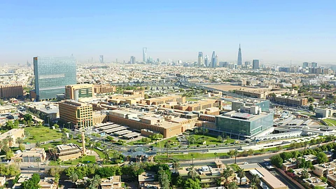 "التخصصي" يطلق برنامجًا لعلاج الشريان الأبهر المعقد