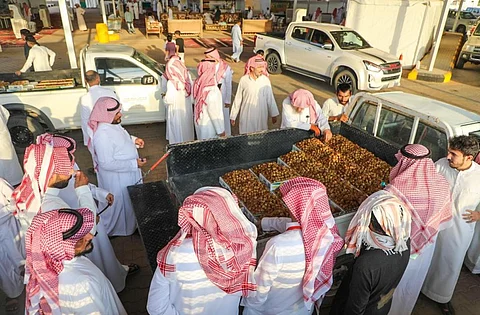 حراك اقتصادي واستثماري.. "شقراء الأسياح" للتمور يختتم فعالياته بمبيعات تتجاوز المليون ريال
