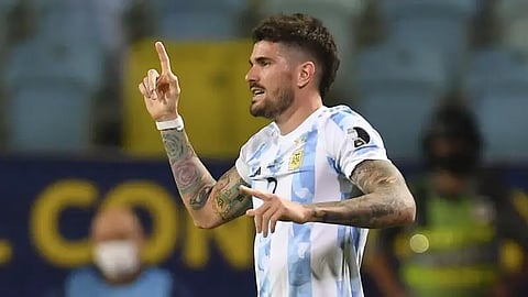 نجم أتليتكو مدريد والمنتخب الأرجنتيني رودريغو دي بول