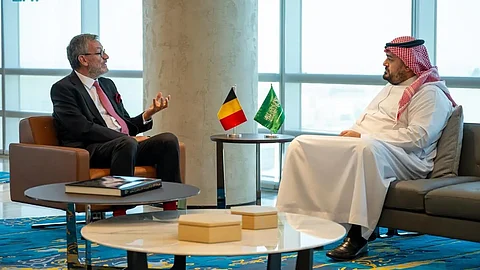فيصل الإبراهيم خلال لقائه سفير بلجيكا لدى السعودية باسكال غريكوار