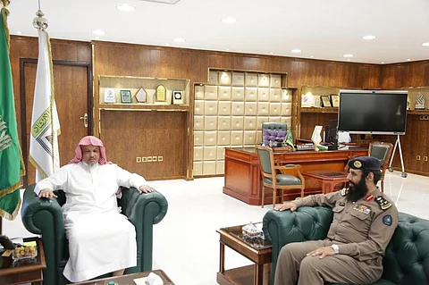 مدير "إسلامية نجران" يلتقي مدير الدفاع المدني