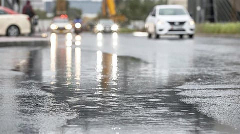 شرق جازان يشهد أمطارًا مصحوبة بالبرق والبرد.. وانقطاع الكهرباء عن بعض قرى العارضة