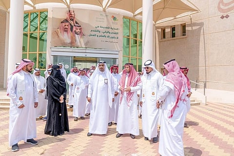 برعاية وكيل المحافظة.. "تعليم صبيا" يدشن قافلة العودة للمدارس تحت شعار "العالم ينتظرك"