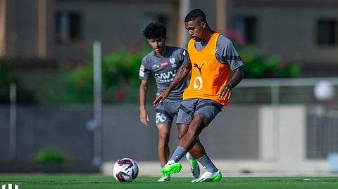 جانب من تدريبات لاعبي الهلال