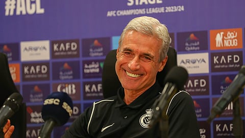 لويس كاسترو مدرب النصر