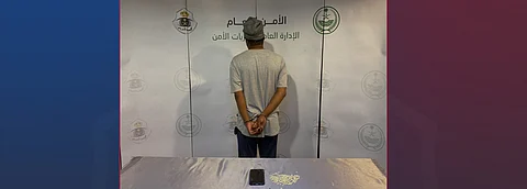 دوريات الأمن بجدة تقبض على شخص لترويجه الأمفيتامين