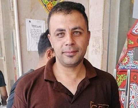صعد لإنقاذ طفل من الحريق.. فقطعوا عنه الكهرباء 6 ساعات في المصعد حتى مات