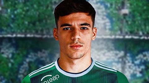 الإسباني غابرييل فيغا