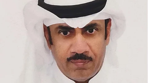 مدير التعليم إبراهيم الحسن