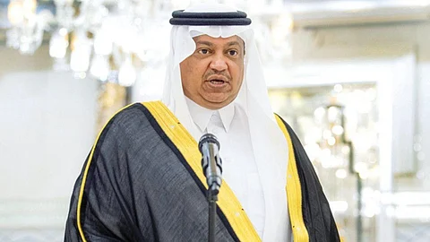 السفير عصام بن صالح الحمد الجطيلي