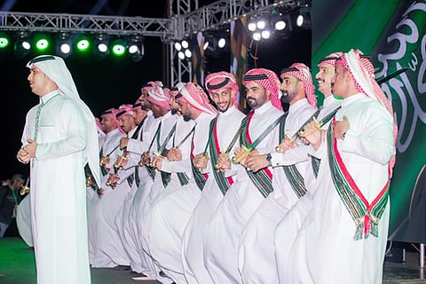 محافظة الليث تنظّم حفلًا بمناسبة اليوم الوطني