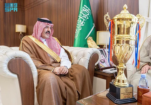 بمناسبة تحقيقه بطولة المملكة لخماسيات كرة القدم.. أمير حائل يستقبل مدير مركز الصم وفريق كرة القدم