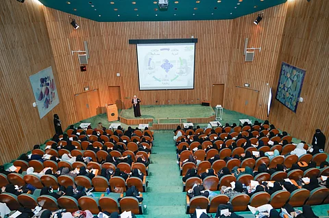 الملتقى المهني الـ11 بجامعة المؤسس يُقدم 108 استشارات مهنية