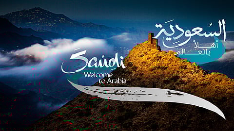 بعد جولة استمرت أسبوعين بسيارته.. سائح إسباني: المملكة تزخر بتنوع مناخي وتضاريسي سياحي