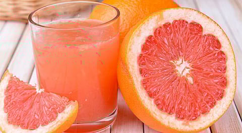 احذر عصير "الغريب فروت".. قائمة بأدوية تتفاعل معه قد تقودك للموت!