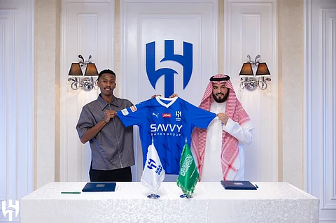 رئيس الهلال فهد بن نافل خلال تمديد عقد اللاعب ناصر الدوسري