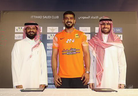 عبدالله المعيوف اتحادي لموسمين