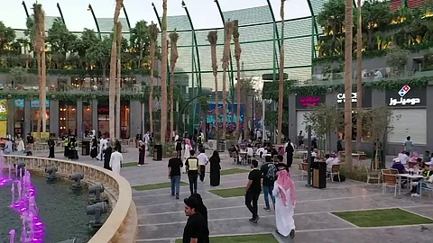 السياحة في المملكة.. قطاع واعد يساهم في نمو الناتج المحلي ويحقق رؤية 2030