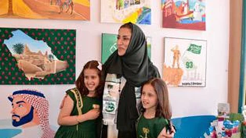 بمشاركة عدد من مسؤولي التعليم.. طالبات الباحة يحتفلن باليوم الوطني 93