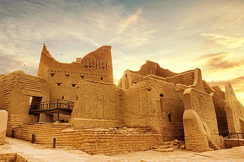 من العاصمة السعودية القديمة.. العالم يحتفل بيوم السياحة العالمي بعروض لم يسبق لها مثيل