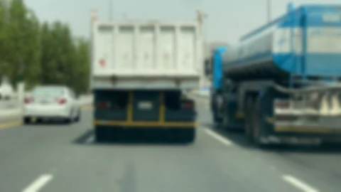 تفاعلاً مع "سبق".. "مرور العاصمة المقدّسة" يضبط شاحنة خالفت المسار وتجاوزت