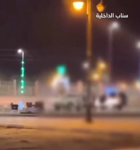 القبض على شخصَيْن لصدمهما مركبة رسمية عمداً وممارسة التفحيط بوادي الدواسر