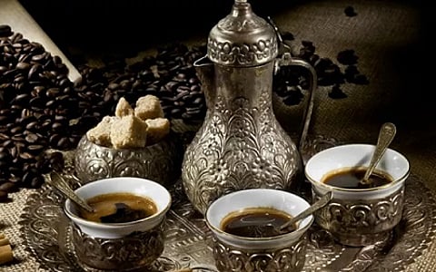 خمسة أدوية لا يجب تناولها عند شرب القهوة.. تعرَّف عليها