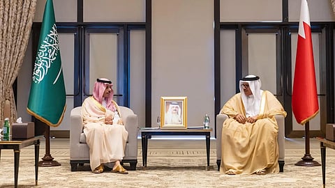 وزير الخارجية يقّدم خالص تعازي المملكة للبحرين في شهداء عمليات إعادة الأمل