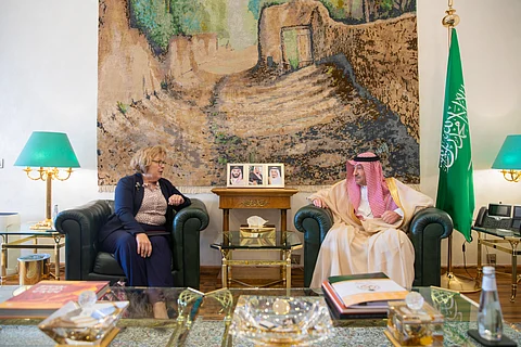 "الخريجي" يستعرض مع مساعدة وزير الخارجية الأمريكي سبل تعزيز العلاقات الثنائية