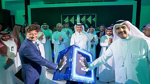 وزير النقل صالح الجاسر خلال تدشينه أول مكتب للمجلس العالمي للمطارات