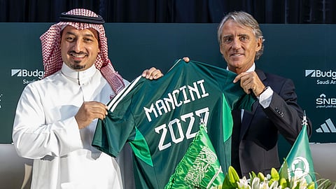 ياسر المسحل ومدرب المنتخب السعودي روبرتو مانشيني