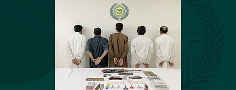 الرياض.. "مكافحة المخدرات" تطيح بـ 5 أشخاص روجوا مواد مخدرة