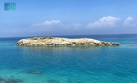 جزر الليث.. عِقدُ لؤلؤ متناثر من الكنوز الطبيعية الفاخرة في عمق البحر الأحمر